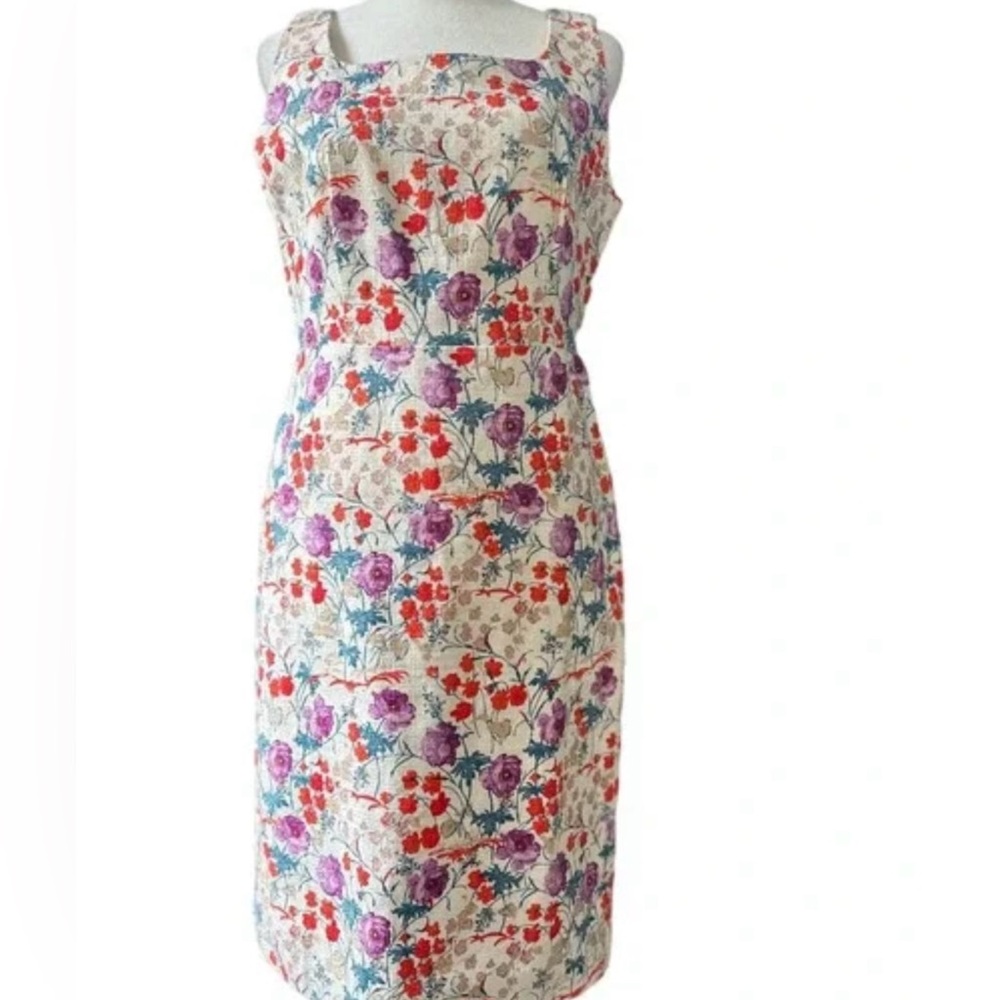 Ann Taylor women’s Summer Floral wild  flower Sheath Dress size 6